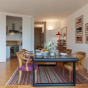 Olive Oil Apartment-terrace With View Of The Walls Appartamento